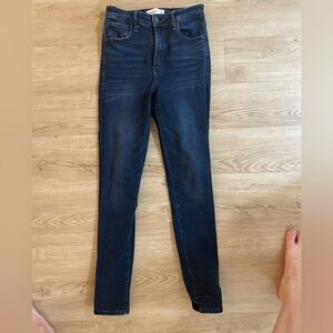 Abercrombie & Fitch, The Super Skinny High Rise Jean